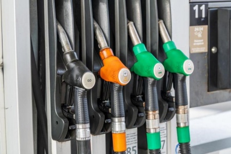 Station essence à SAINT-AUBIN-ROUTOT : quels avantages pour les conducteurs ?